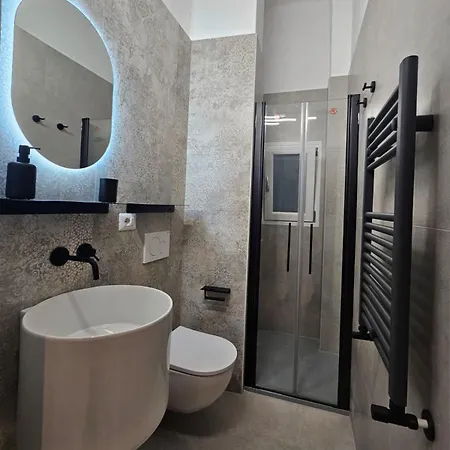 Flower 11 Apartment *